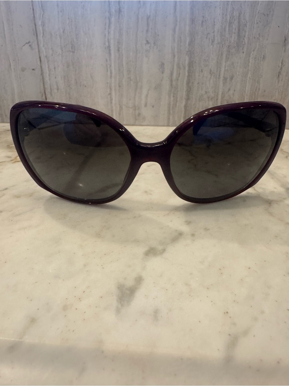 Chanel vintage Oversized Cat-Eye Sunglasses in burgundy
